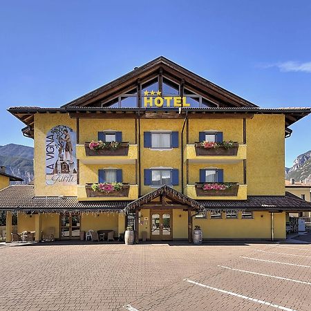 Hotel Garni La Vigna - Adult Friendly San Michele allʼAdige Kültér fotó