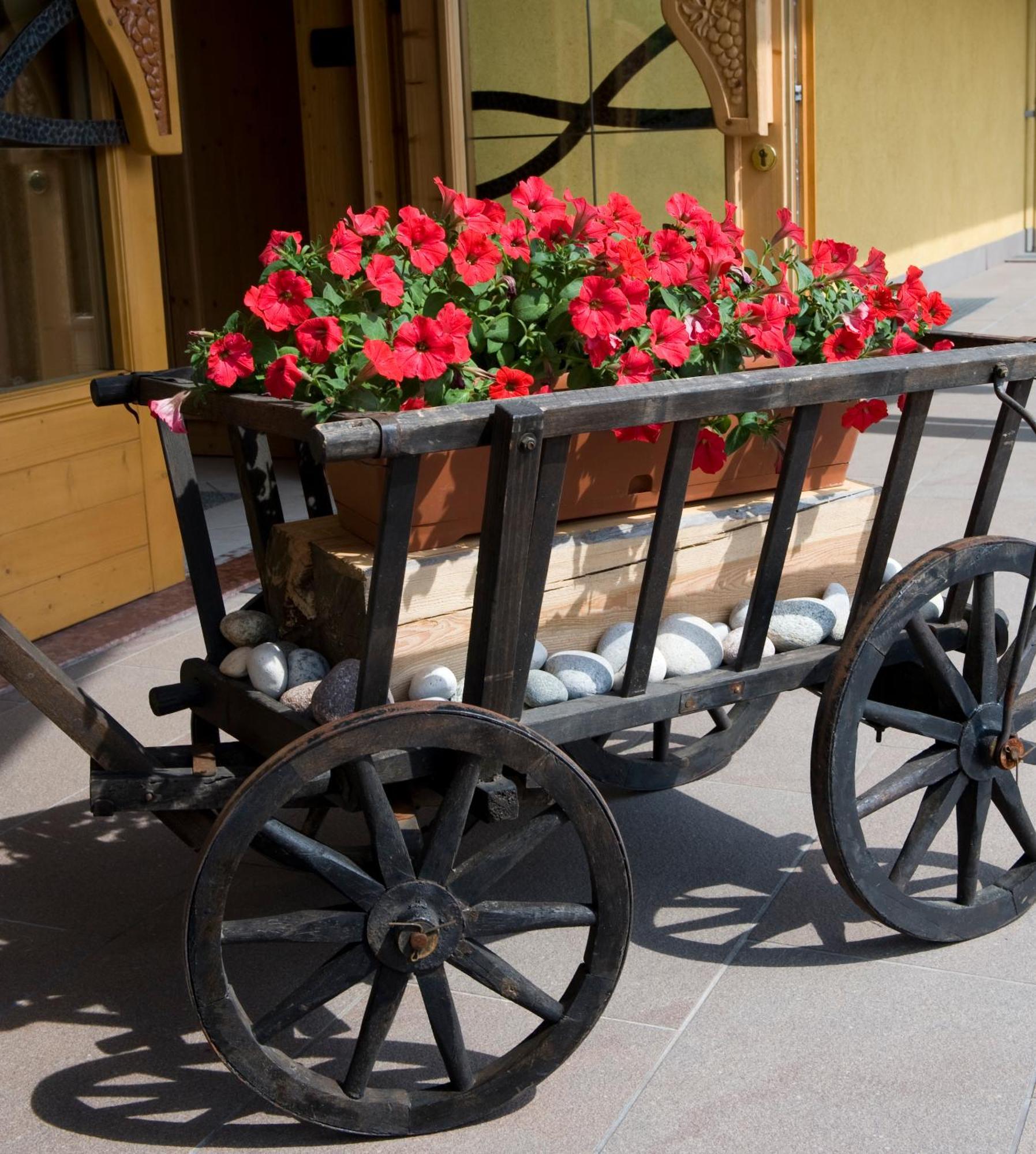 Hotel Garni La Vigna - Adult Friendly San Michele allʼAdige Kültér fotó