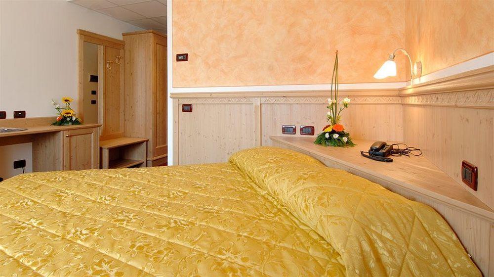 Hotel Garni La Vigna - Adult Friendly San Michele allʼAdige Kültér fotó