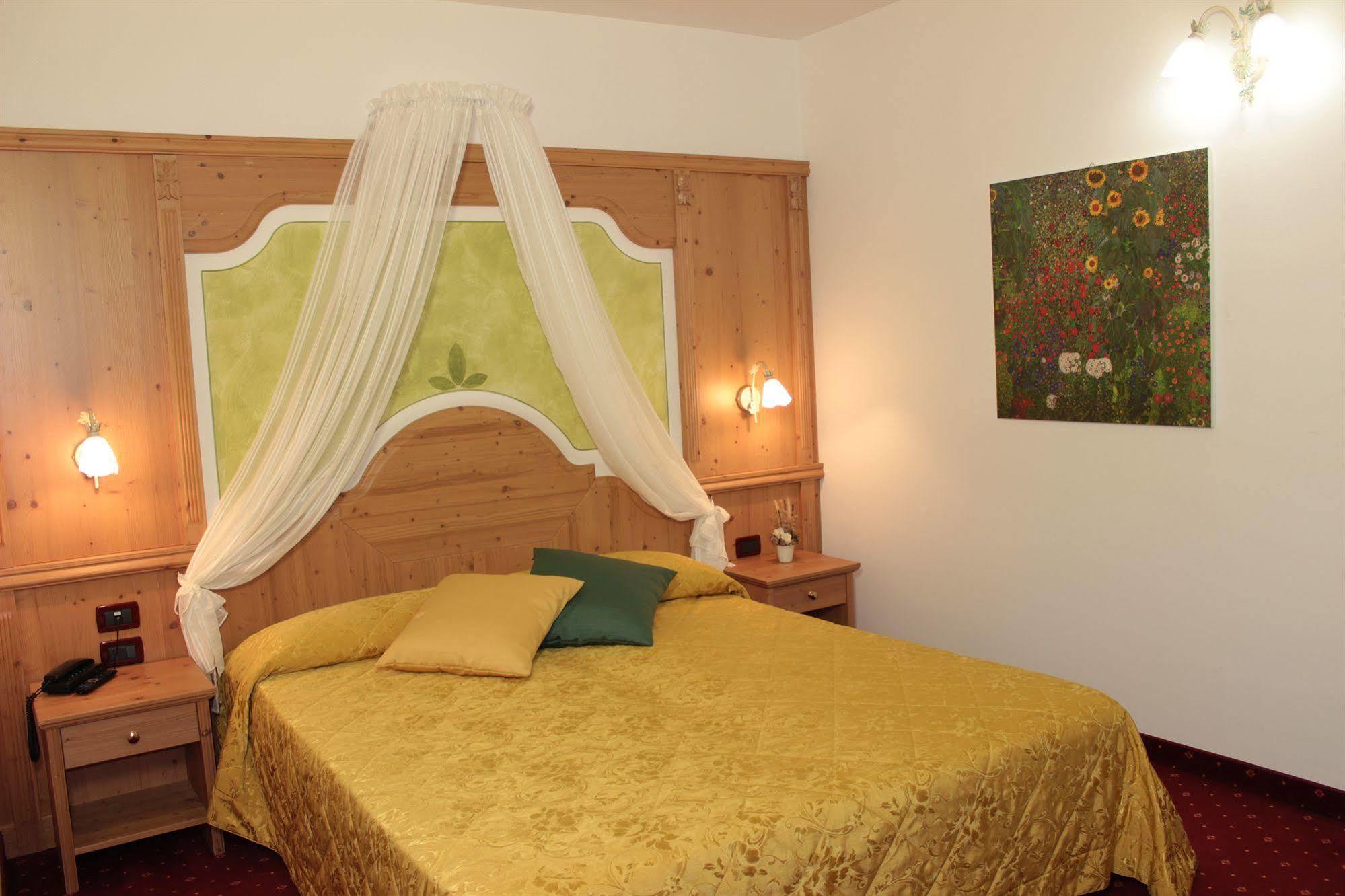 Hotel Garni La Vigna - Adult Friendly San Michele allʼAdige Kültér fotó